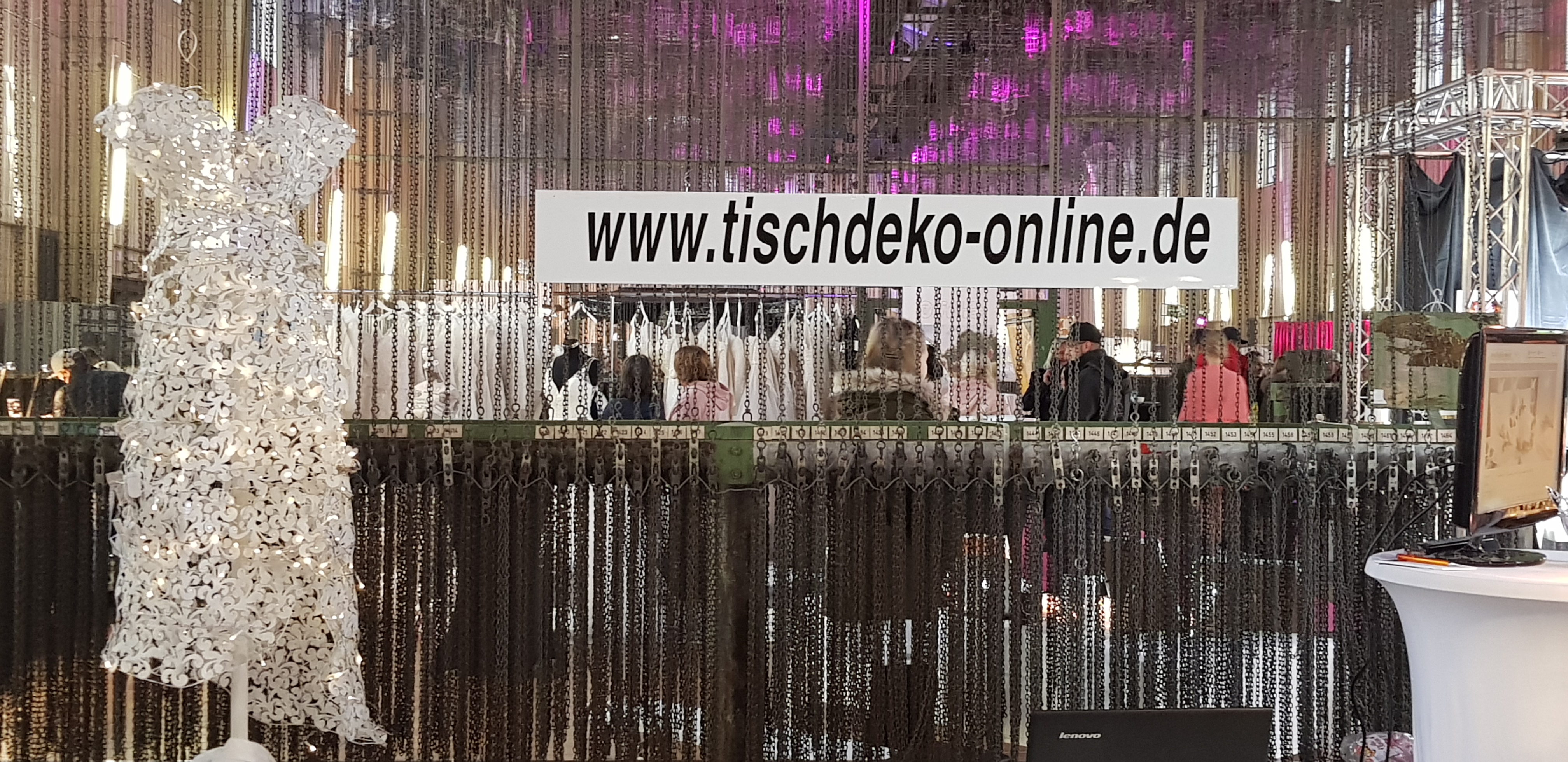 Dorsten Hochzeitsmesse 2018 tischdeko-online zeche fürst leopold, creativ quatier, hochzeit, hochzeitsdeko, accessoires, tortenfiguren, gastgeschenke